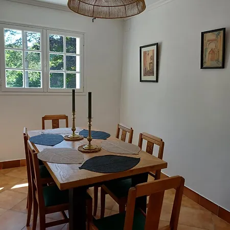 Topette, A Tantot...