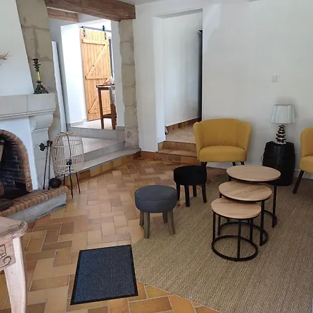 Feriehus Topette, A Tantot... Fontevraud-l'Abbaye