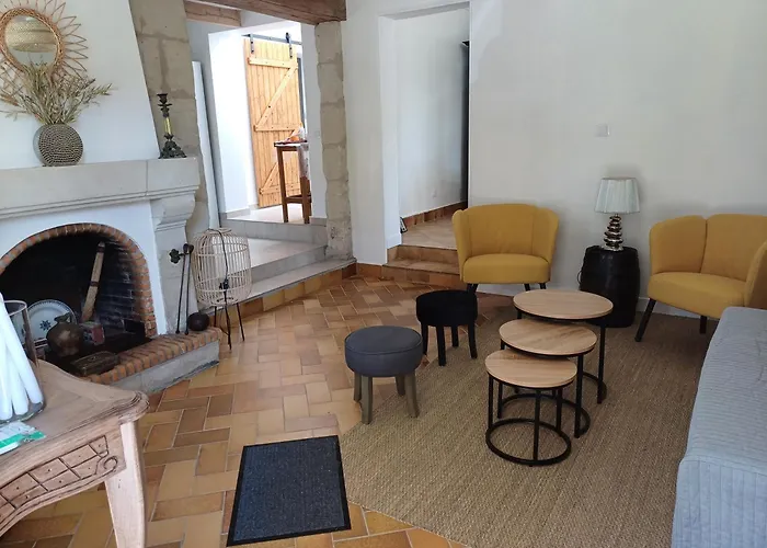 Дом отдыха Topette, A Tantot... Фонтевро-Л'Абе